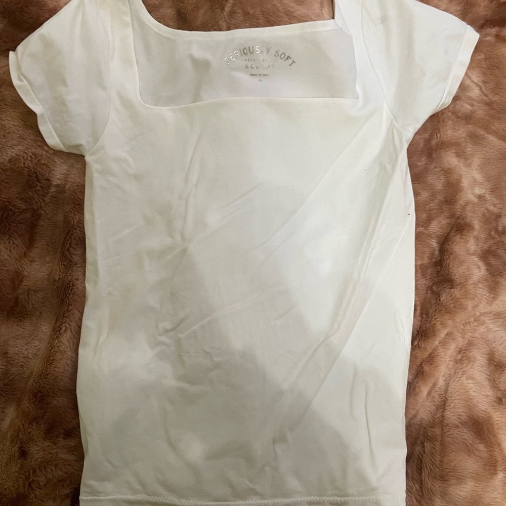 Aeropostale White Fitted Short Sleeve Tee